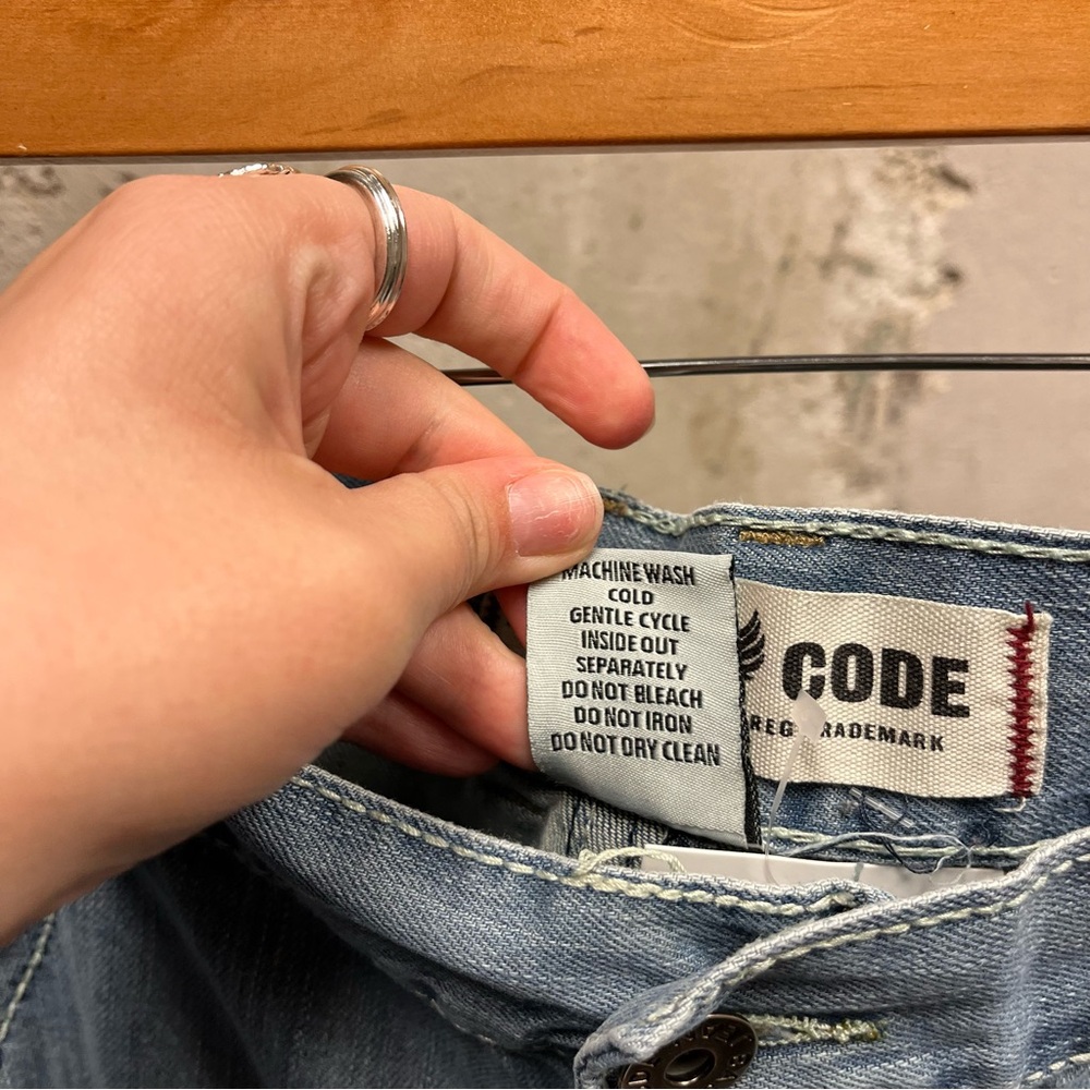 Basic Code Light Wash Embroidered Straight Leg Lo… - image 7